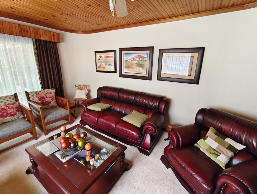 3 Bedroom Property for Sale in Pellissier Free State